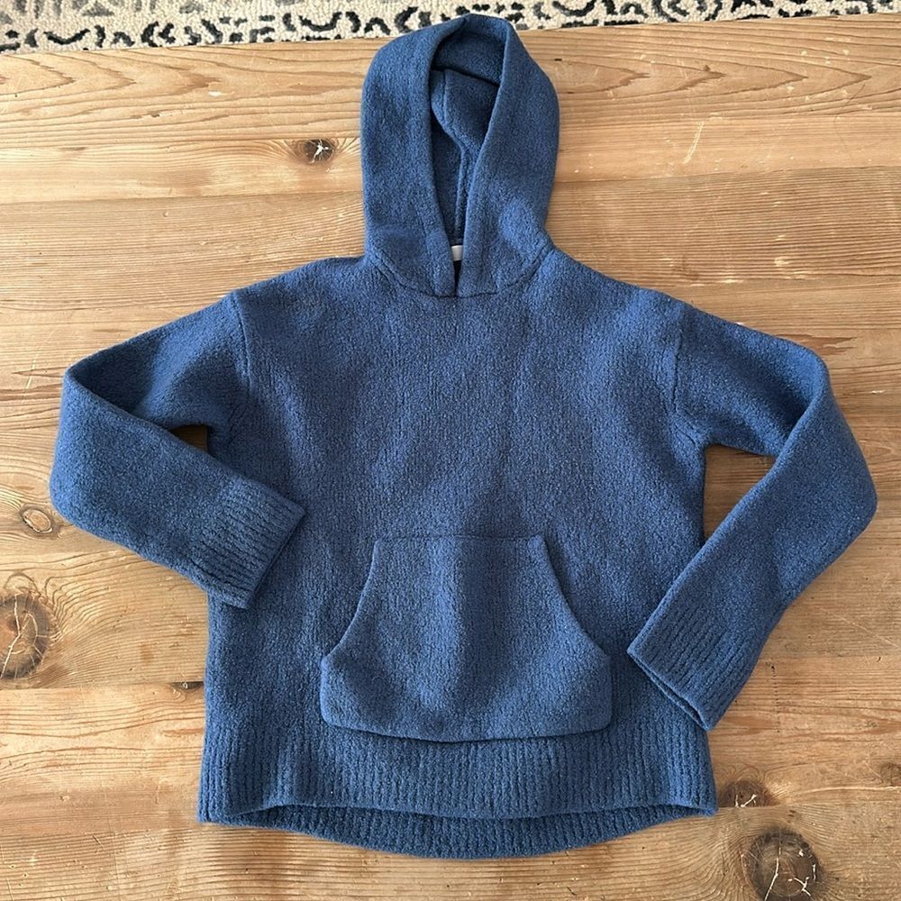 VINCE childs wool sweater NEW no tag Blue Hood Kangaroo pocket